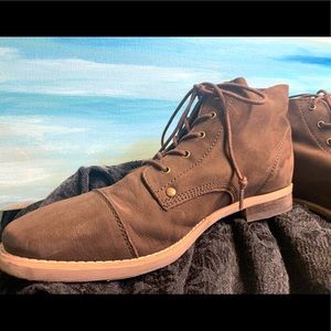 Size 9 Leather women shoes